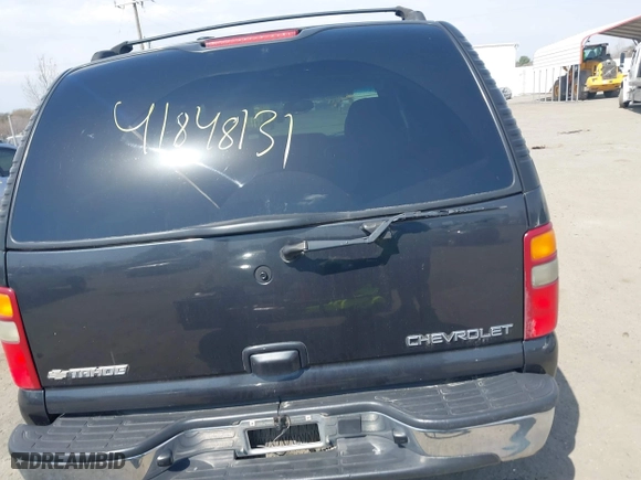 2003 Chevrolet Tahoe Z71 with VIN 1GNEK13Z13R166468, listed as a IAAI auction lot 41848131 with 163,738 mi miles. Bid and sale history available at carsss.com. Image 16.