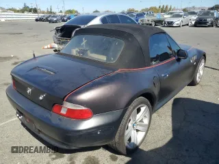 2001 BMW Z3 3.0i with VIN WBACN53481LJ56732, listed as a Copart auction lot 74111214 with 121,081 mi miles and Salvage Title. Bid and sale history available at carsss.com. Image 3.