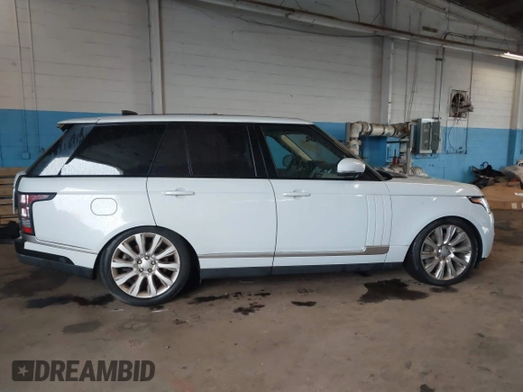 2017 Land Rover Range Rover z VIN SALGS2FEXHA359040, wystawiony jako IAAI lot #41875439 z przebiegiem 92 148 mil mil oraz . Historia ofert i sprzedaży dostępna na DreamBid. Obrazek 13.