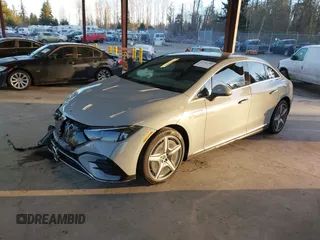 2024 Mercedes-Benz EQE 350 z VIN W1KEG1CB4RF049514, wystawiony jako IAAI lot #41392780 z przebiegiem 1 521 mil mil oraz . Historia ofert i sprzedaży dostępna na DreamBid. Obrazek 17.