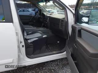 2005 Nissan Titan SE with VIN 1N6BA07B25N531673, listed as a IAAI auction lot 41726725 with 237,837 mi miles and . Bid and sale history available at DreamBid. Image 5.