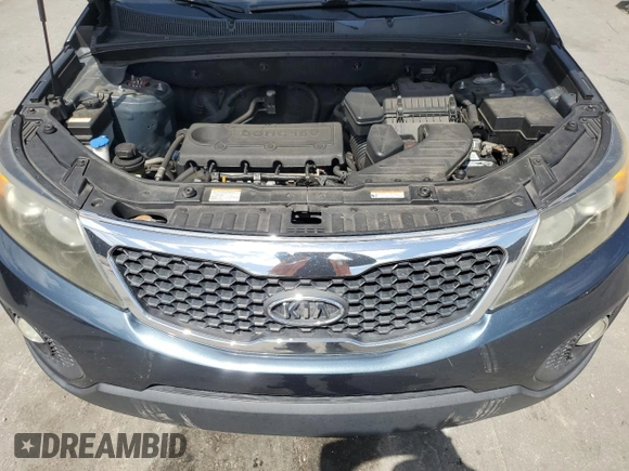 2011 Kia Sorento LX with VIN 5XYKT3A13BG025643, listed as a Copart auction lot 55150995 with 195,050 mi miles and Salvage Title. Bid and sale history available at DreamBid. Image 12.