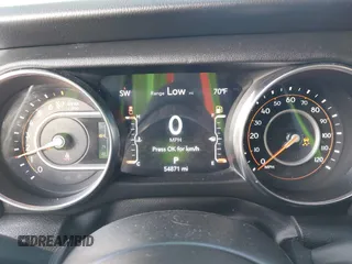 2023 Jeep Gladiator Overland z VIN 1C6HJTFG9PL507484, wystawiony jako IAAI lot #41486457 z przebiegiem 54 871 mil mil oraz . Historia ofert i sprzedaży dostępna na DreamBid. Obrazek 7.