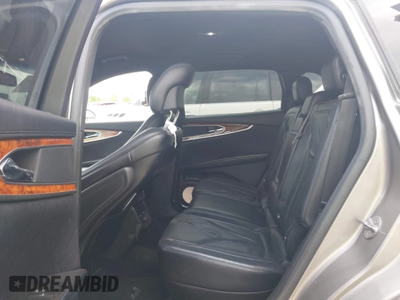 2016 Lincoln MKX Select with VIN 2LMTJ6KR8GBL63843, listed as a IAAI auction lot 41936801 with 96,829 mi miles. Bid and sale history available at carsss.com. Image 8.