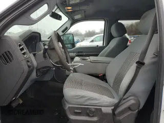2014 Ford F-250 XL z VIN 1FT7W2B6XEEA28599, wystawiony jako Copart lot #51994895 z przebiegiem 108 388 mil mil oraz Szkoda całkowita • Salvage title. Historia ofert i sprzedaży dostępna na DreamBid. Obrazek 7.