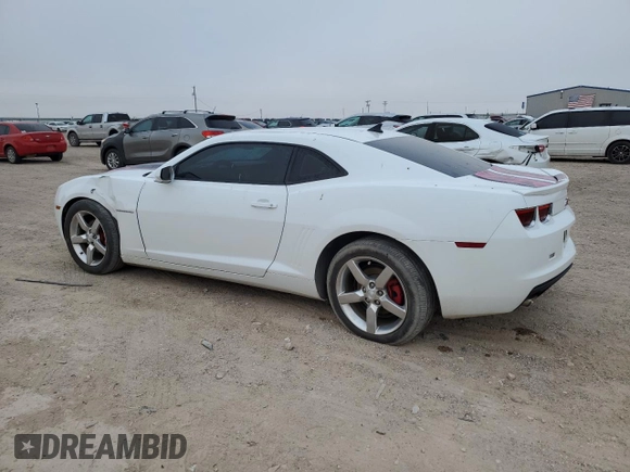 2013 Chevrolet Camaro LT z VIN 2G1FB1E39D9127220, wystawiony jako Copart lot #50932945 z przebiegiem 89 058 mil mil oraz Czysty tytuł • Clean title. Historia ofert i sprzedaży dostępna na DreamBid. Obrazek 2.