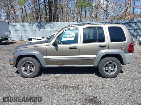 2005 Jeep Liberty Sport with VIN 1J4GL48K35W568972, listed as a IAAI auction lot 41980884 with 198,430 mi miles and . Bid and sale history available at DreamBid. Image 6.
