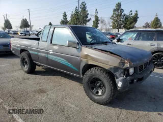 1994 Nissan Frontier XE с VIN 1N6SD16S0RC408633, выставлен на аукционе Copart как лот 43280715 с пробегом 116 543 миль миль и Списание • Salvage title. История ставок и продаж доступна на DreamBid. Изображение 4.