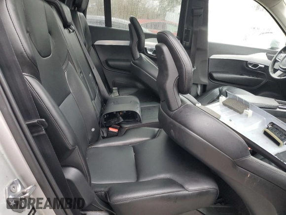 2016 Volvo XC90 Momentum with VIN YV4102XKXG1074017, listed as a Copart auction lot 52140495 with 96,009 mi miles and Salvage Title. Bid and sale history available at carsss.com. Image 11.
