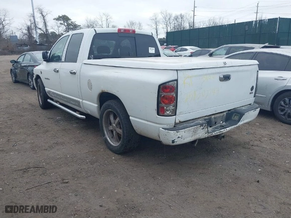 2005 Dodge Ram 1500 SLT with VIN 1D7HA18D75S261351, listed as a IAAI auction lot 41807500 with 999,999 mi miles. Bid and sale history available at carsss.com. Image 3.