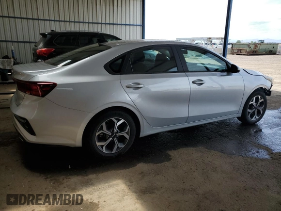 2021 Kia Forte LXS z VIN 3KPF24AD7ME270014, wystawiony jako Copart lot #66052445 z przebiegiem 66 070 mil mil oraz Czysty tytuł • Clean title. Historia ofert i sprzedaży dostępna na DreamBid. Obrazek 3.