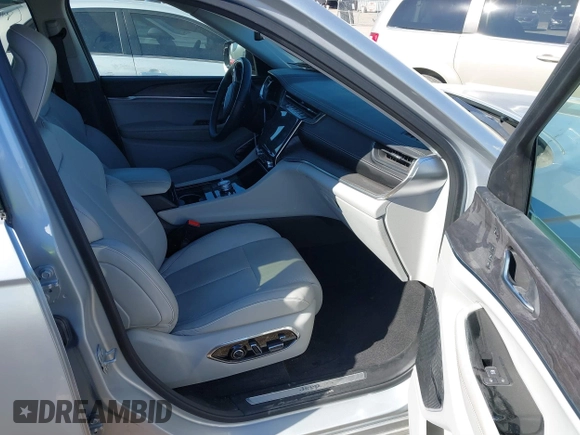 2021 Jeep Grand Cherokee Overland with VIN 1C4RJKDG4M8129163, listed as a IAAI auction lot 41475917 with 32,189 mi miles and . Bid and sale history available at DreamBid. Image 5.