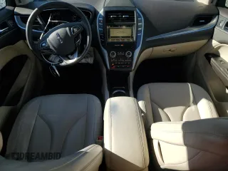 2017 Lincoln MKC Premiere with VIN 5LMCJ1C90HUL50929, listed as a Copart auction lot 48915205 with 94,262 mi miles and Salvage Title. Bid and sale history available at DreamBid. Image 8.