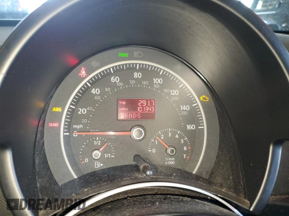 2009 Volkswagen Beetle S с VIN 3VWPG31C39M507292, выставлен на аукционе Copart как лот 49741035 с пробегом 101 343 миль миль и Списание • Salvage title. История ставок и продаж доступна на DreamBid. Изображение 9.