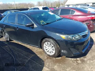 2012 Toyota Camry L with VIN 4T1BF1FK8CU097141, listed as a IAAI auction lot 41872832 with 116,538 mi miles. Bid and sale history available at carsss.com. Image 1.
