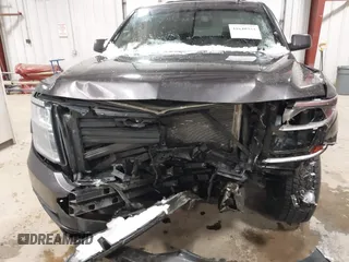2018 Chevrolet Suburban LT z VIN 1GNSKHKC7JR173463, wystawiony jako IAAI lot #41640353 z przebiegiem Nie podano mil oraz . Historia ofert i sprzedaży dostępna na DreamBid. Obrazek 12.