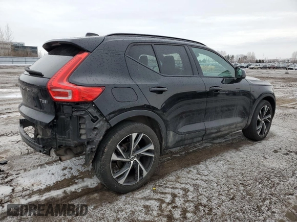 2019 Volvo XC40 R-Design with VIN YV4162UM7K2045386, listed as a Copart auction lot 47389645 with 101,592 mi miles and Salvage title. Bid and sale history available at DreamBid. Image 3.