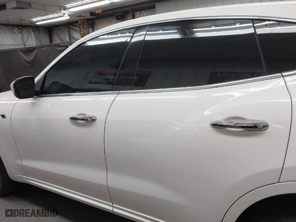 2020 Maserati Levante S with VIN ZN661YUA2LX344769, listed as a IAAI auction lot 41581104 with NaN miles. Bid and sale history available at carsss.com. Image 14.