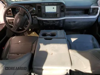 2023 Ford F-350 z VIN 1FT8X3BA6PED15808, wystawiony jako Copart lot #72426324 z przebiegiem 36 913 mil mil oraz Szkoda całkowita • Salvage title. Historia ofert i sprzedaży dostępna na DreamBid. Obrazek 8.