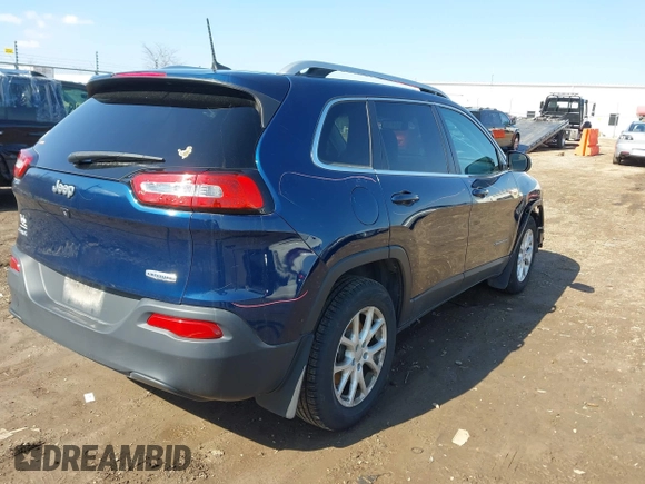 2018 Jeep Cherokee Latitude Tech Connect with VIN 1C4PJMCB8JD523387, listed as a IAAI auction lot 42022995 with 35,184 mi miles and . Bid and sale history available at DreamBid. Image 4.