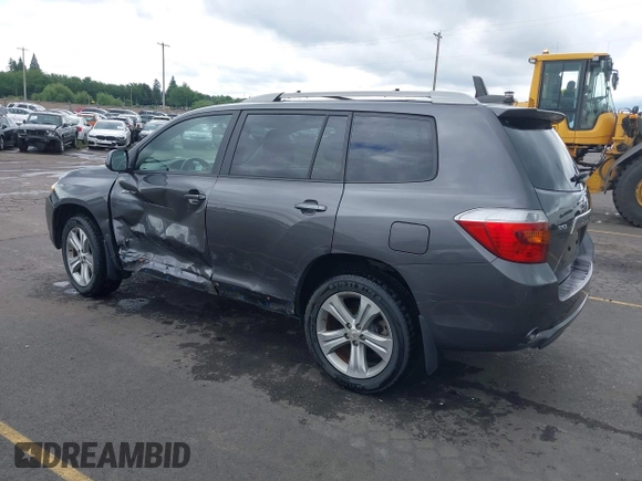 2008 Toyota Highlander Sport with VIN JTEES43A582068687, listed as a IAAI auction lot 42358242 with 137,099 mi miles and . Bid and sale history available at DreamBid. Image 3.
