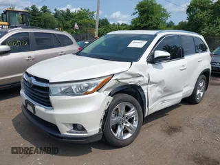 2016 Toyota Highlander Limited with VIN 5TDDKRFH0GS334968, listed as a IAAI auction lot 40088562 with 123,717 mi miles and . Bid and sale history available at DreamBid. Image 17.