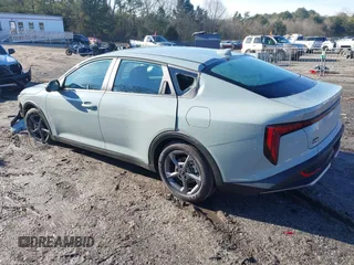 2025 Kia K4 LXS with VIN 3KPFT4DE4SE026996, listed as a IAAI auction lot 41454368 with 320 mi miles. Bid and sale history available at carsss.com. Image 3.