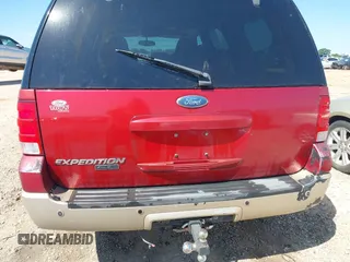 2005 Ford Expedition Eddie Bauer with VIN 1FMFU18565LA10053, listed as a IAAI auction lot 42143070 with 211,289 mi miles and . Bid and sale history available at DreamBid. Image 6.