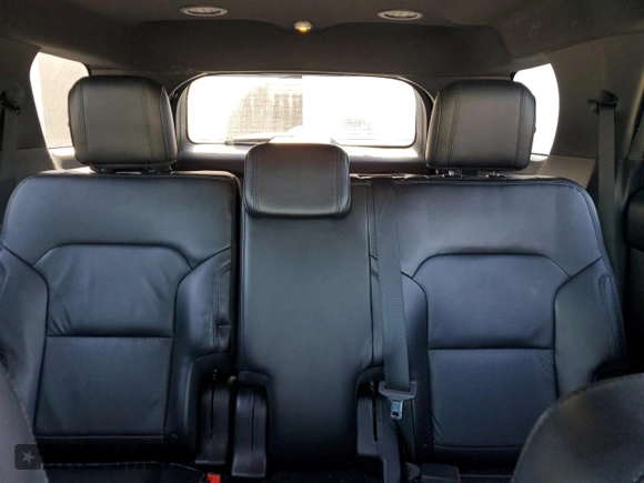 2017 Ford Explorer XLT with VIN 1FM5K7DH1HGE33589, listed as a Copart auction lot 52489785 with 84,577 mi miles and Salvage Title. Bid and sale history available at DreamBid. Image 10.