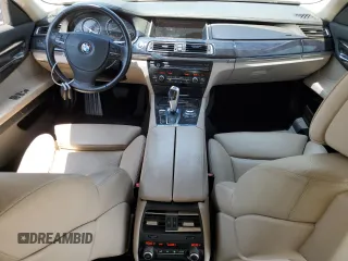 2011 BMW 7 Series 740Li z VIN WBAKB4C57BC574160, wystawiony jako Copart lot #62334395 z przebiegiem 138 771 mil mil oraz Czysty tytuł • Clean title. Historia ofert i sprzedaży dostępna na DreamBid. Obrazek 8.