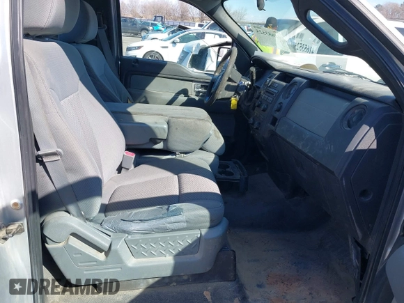 2011 Ford F-150 XL with VIN 1FTMF1EF2BFC59916, listed as a IAAI auction lot 41653525 with 118,632 mi miles and . Bid and sale history available at DreamBid. Image 5.
