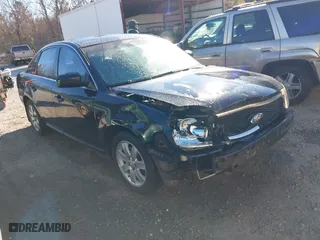 2006 Ford Five Hundred SE with VIN 1FAFP23176G181352, listed as a IAAI auction lot 41371772 with 354,784 mi miles. Bid and sale history available at carsss.com. Image 1.