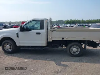 2018 Ford F-250 XL with VIN 1FDBF2A69JEC26995, listed as a IAAI auction lot 42667577 with 90,276 mi miles and . Bid and sale history available at DreamBid. Image 14.