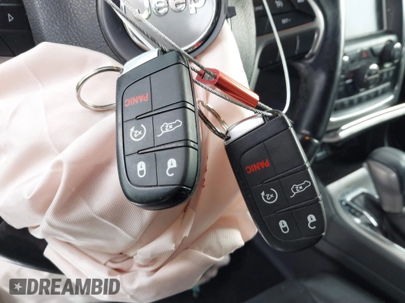 2017 Jeep Grand Cherokee Laredo with VIN 1C4RJFAG7HC886394, listed as a IAAI auction lot 40914121 with 66,895 mi miles. Bid and sale history available at carsss.com. Image 11.