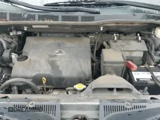 2011 Toyota Sienna SE z VIN 5TDXK3DC3BS143331, wystawiony jako IAAI lot #41758043 z przebiegiem 215 490 mil mil oraz . Historia ofert i sprzedaży dostępna na DreamBid. Obrazek 19.