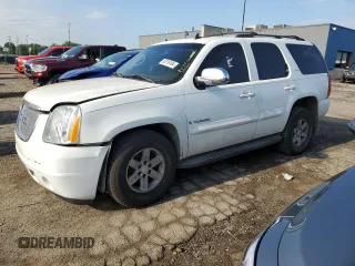 2007 GMC Yukon SLT with VIN 1GKFK13037J134144, listed as a Copart auction lot 65716194 with 0 mi miles and Salvage Title. Bid and sale history available at carsss.com. Image 1.
