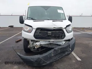 2019 Ford Transit с VIN 1FTYR2CM1KKB53920, выставлен на аукционе IAAI как лот 41603444 с пробегом Не указан миль и . История ставок и продаж доступна на DreamBid. Изображение 13.