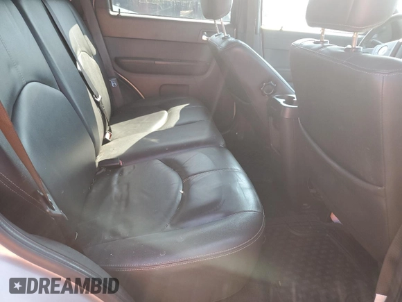 2008 Mercury Mariner с VIN 4M2CU81128KJ48913, выставлен на аукционе Copart как лот 61588355 с пробегом 84 883 миль миль и Списание • Salvage title. История ставок и продаж доступна на DreamBid. Изображение 11.