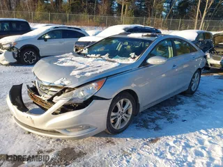 2013 Hyundai Sonata Limited with VIN 5NPEC4AC9DH637281, listed as a IAAI auction lot 41394123 with NaN miles. Bid and sale history available at carsss.com. Image 18.