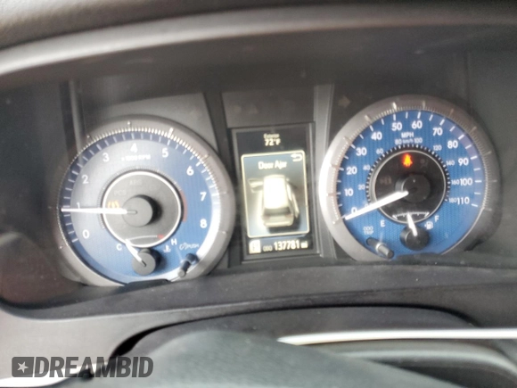 2015 Toyota Sienna XLE with VIN 5TDYK3DC4FS643881, listed as a Copart auction lot 56684635 with 137,781 mi miles and Salvage Title. Bid and sale history available at DreamBid. Image 9.