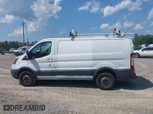 2017 Ford Transit z VIN 1FTYR1YM8HKA85286, wystawiony jako IAAI lot #42449147 z przebiegiem 230 391 mil mil oraz . Historia ofert i sprzedaży dostępna na DreamBid. Obrazek 14.