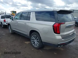 2021 GMC Yukon XL Denali with VIN 1GKS2JKL6MR373274, listed as a IAAI auction lot 41660282 with 88,373 mi miles. Bid and sale history available at carsss.com. Image 3.