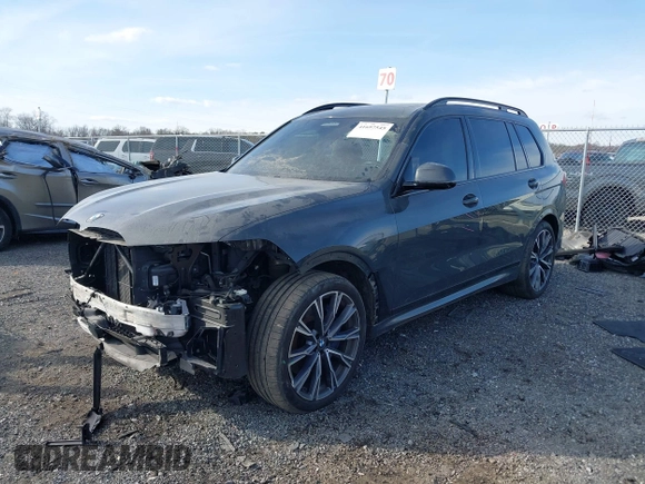 2022 BMW X7 M50i z VIN 5UXCX6C01N9L99140, wystawiony jako IAAI lot #41697545 z przebiegiem 60 972 mil mil oraz . Historia ofert i sprzedaży dostępna na DreamBid. Obrazek 2.