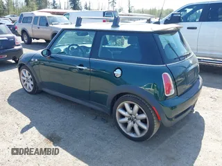 2006 MINI Hardtop S with VIN WMWRE33546TL20251, listed as a IAAI auction lot 42104246 with 140,174 mi miles and . Bid and sale history available at DreamBid. Image 3.