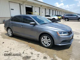 2017 Volkswagen Jetta S z VIN 3VW2B7AJXHM313582, wystawiony jako Copart lot #61959775 z przebiegiem 60 831 mil mil oraz Czysty tytuł • Clean title. Historia ofert i sprzedaży dostępna na DreamBid. Obrazek 4.