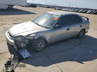 1998 Honda Civic LX z VIN 2HGEJ6576WH566858, wystawiony jako Copart lot #63260834 z przebiegiem 225 031 mil mil oraz Szkoda całkowita • Salvage title. Historia ofert i sprzedaży dostępna na DreamBid. Obrazek 1.
