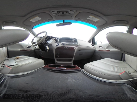 2014 Toyota Sienna XLE with VIN 5TDYK3DC0ES502482, listed as a IAAI auction lot 41910683 with 151,330 mi miles. Bid and sale history available at carsss.com. Image 20.