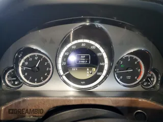 2011 Mercedes-Benz E 350 Luxury with VIN WDDHF2EB4BA498424, listed as a Copart auction lot 49117145 with 219,517 mi miles and Salvage title. Bid and sale history available at DreamBid. Image 9.