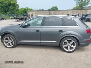 2019 Audi Q7 Prestige with VIN WA1VAAF78KD025828, listed as a IAAI auction lot 42409369 with 92,834 mi miles and . Bid and sale history available at DreamBid. Image 15.