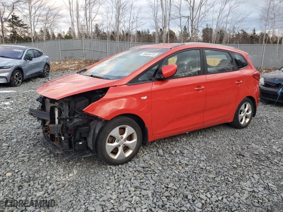 2014 Kia Rondo LX with VIN KNAHT8A32E7058334, listed as a Copart auction lot 88485415 with 154,267 mi miles and Salvage Title. Bid and sale history available at carsss.com. Image 1.